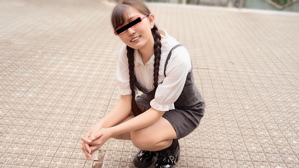 021426_01-10MU A Girl With Red…